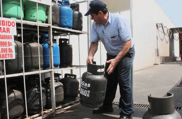 Desde mañana y por tercera vez en lo que va del año, sube el precio del gas de uso doméstico y vehicular