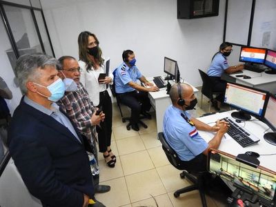 Policía presentó nuevo Plan contra la inseguridad que identificará zonas delictivas para prevenir robos - Nacionales - ABC Color