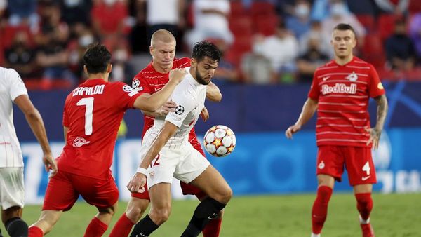 Sevilla empata tras tres penales en contra y jugar con diez