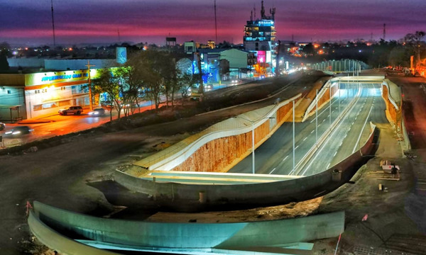 Itaipú denuncia robo de reflectores del multiviaducto de Ciudad del Este - OviedoPress