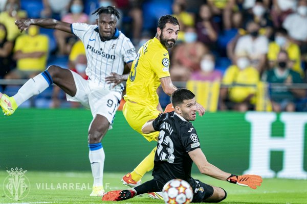 El Villarreal empata con el Atalanta en su arranque de Champions