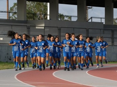 La Albirroja Femenina Sub 20 sigue con los trabajos - APF