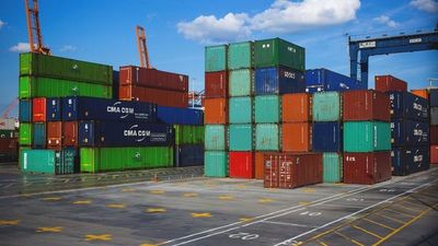 Aduanas y comprador no coinciden en monto por carga de contenedor