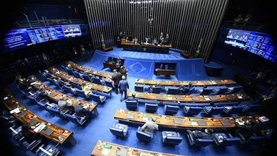 Diario HOY | Senado brasileño deja sin efecto decreto de Bolsonaro sobre redes sociales