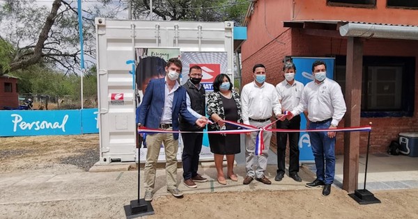 La Nación / Personal habilitó un telecentro en el local de un internado