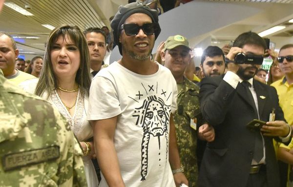 Empresario ligado a la “prófuga” Dalia López aparece en escándalo de Aduanas - Nacionales - ABC Color