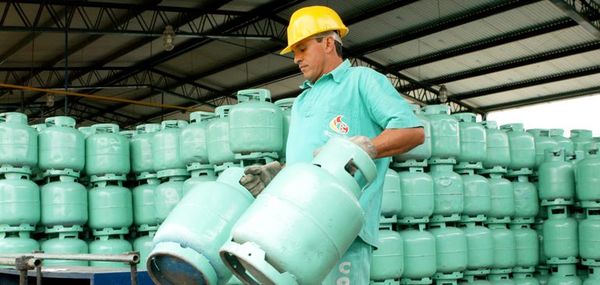Desde hoy la garrafa de 10 kg será G. 6.000 más cara - Nacionales - ABC Color