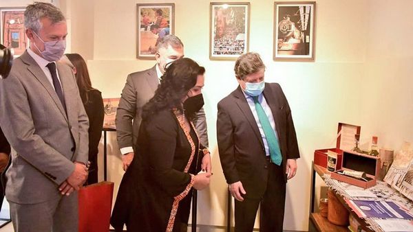 Consulado habilita salón para exhibir productos nacionales