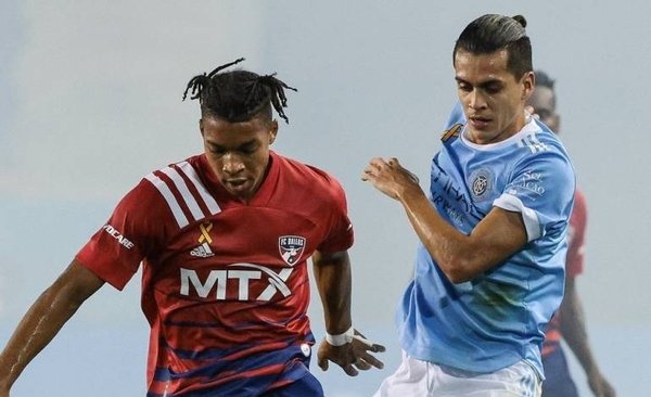Diario HOY | Jesús Medina se destaca con gol y asistencia