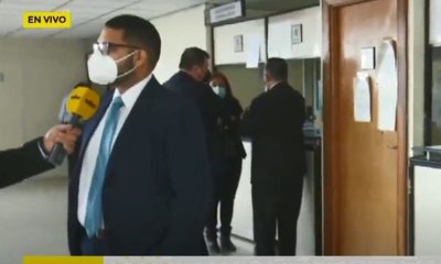 Suspenden juicio oral del exsenador Amarilla contra periodista - Nacionales - ABC Color
