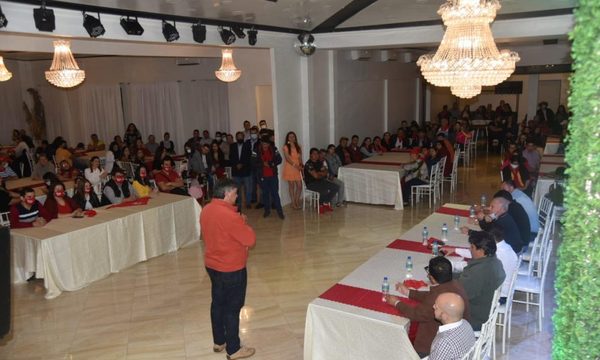 “Tiki”González compartió con trabajadores