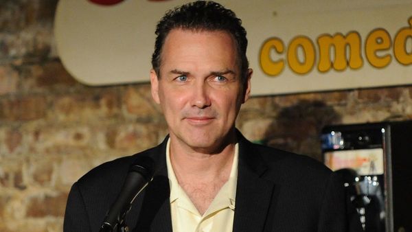 Muere Norm MacDonald, cómico de Saturday Night Live