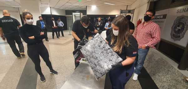 Joven esteña cae con droga en el aeropuerto - La Clave