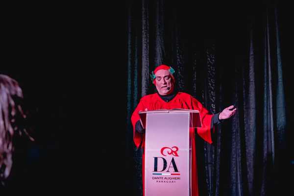 Invitan a ir al teatro con acceso gratuito para ver a Dante