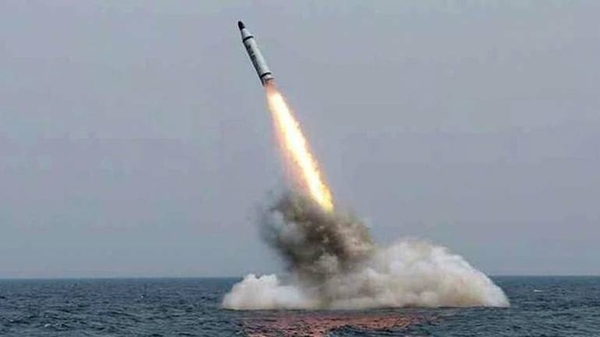 Diario HOY | Corea del Sur dispara su primer misil balístico desde un submarino