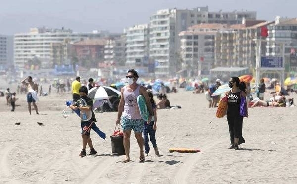 Diario HOY | Chile flexibiliza restricciones fronterizas y autoriza ingreso de turistas