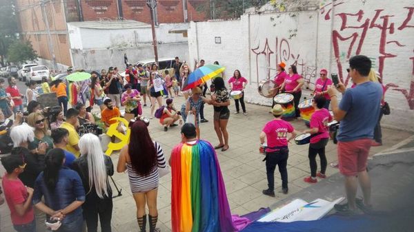Lanzan la 18° marcha por los derechos de las personas TLGBI+ - Nacionales - ABC Color