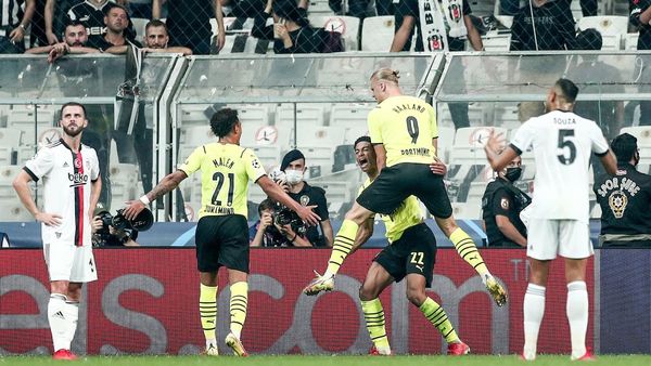 Borussia Dortmund vence al Besiktas con gol de Haaland