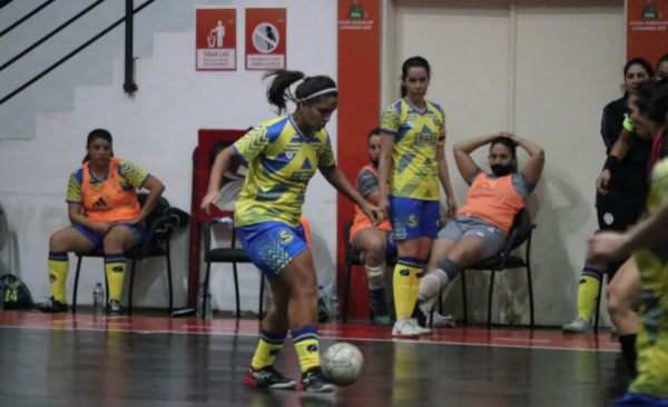 Diario HOY | Colonial golea y continúa al frente de la clasificación en Futsal