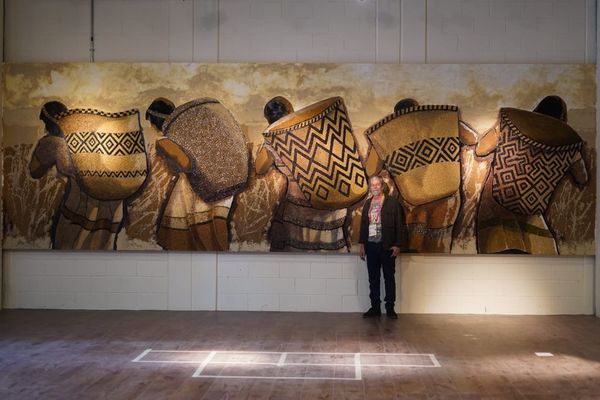 Mural de ‘Koki’ Ruiz es instalado en pabellón paraguayo de la Expo Universal de Dubái - .::Agencia IP::.