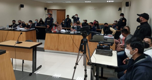 La Nación / Avanza juicio oral para acusados por asesinar a dos guardaparques