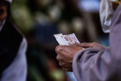 La Bolsa de Buenos Aires cierra con un descenso del 0,63 % - Mundo - ABC Color