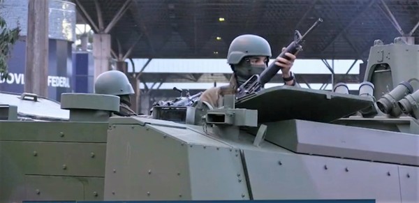 Marina del Brasil realiza OPERACIÓN de GUERRA en la frontera