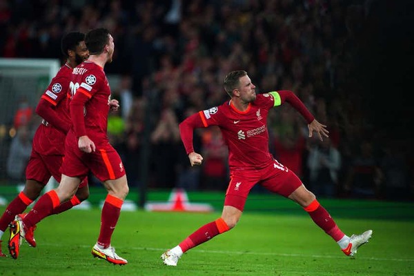 Liverpool 3-2 AC Milan: Remontada roja para arrancar la Champions