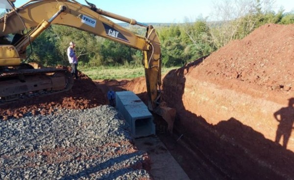 Mejoramiento del acceso a Puerto Torocuá se aproxima al 42% de avance