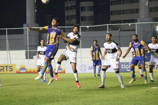 Olimpia gana por mínima diferencia y está en octavos - Fútbol - ABC Color