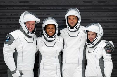La primera misión espacial con tripulación de civiles
