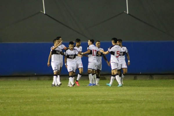 A Olimpia no le fue fácil, pero superó a Colón de JAS en el debut de Gutiérrez