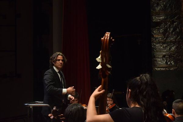 La OCMA celebra a la juventud con música - Música - ABC Color