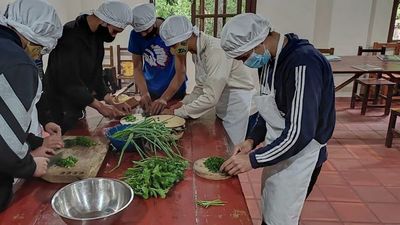 Jóvenes de Misiones usan legumbres para crear hamburguesas