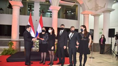 Canciller destaca gestión de Cano Radil en el homenaje póstumo al embajador