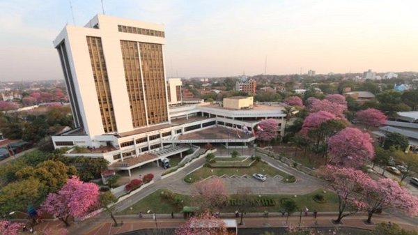 Intendente interino promete reajustes salariales con hedor a proselitismo | Noticias Paraguay