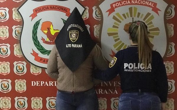 Atrapan a mujer con frondosos antecedentes