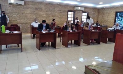 No hay votos en la Junta para aprobar préstamo y Prieto hace pagar salarios “a cuotas”