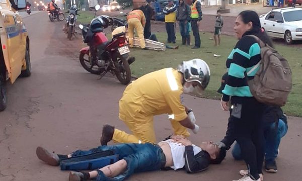 Motociclista arrolla a transeúnte y ambos resultan con heridas graves – Diario TNPRESS