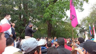 Intentan justificar ampliación presupuestaria en la Municipalidad de Asunción con el incremento del sueldo mínimo - Nacionales - ABC Color