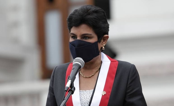 Diario HOY | Congresista peruana se disculpa por video donde se ducha mientras asiste a sesión virtual