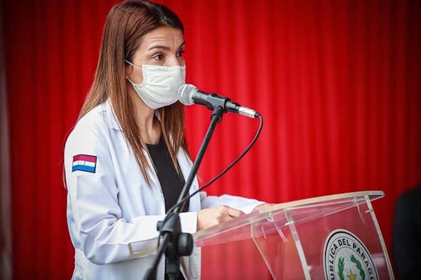 Titular de Sindicato de Médicos afirma que fue amonestada por “represalia” a sus denuncias | Ñanduti