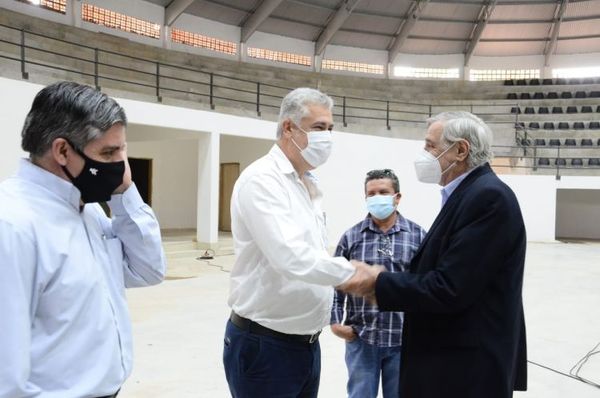 Principales dirigentes de la FPFS visitaron el estadio municipal de PJC