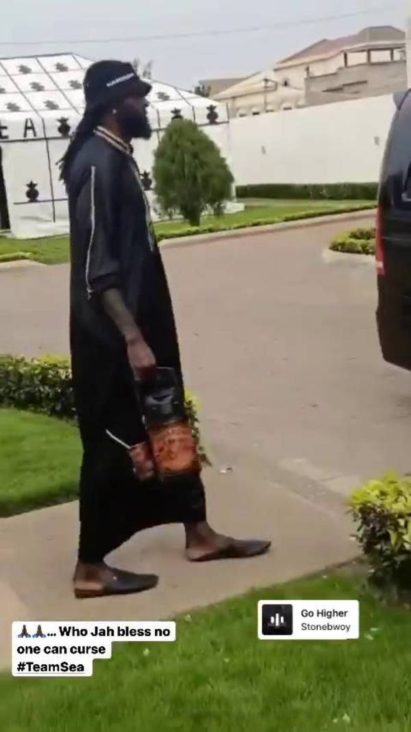 Emmanuel Adebayor: el futbolista togolés volvió a causar furor entre el público paraguayo – Prensa 5