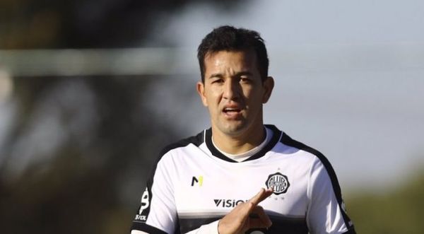 Néstor Camacho podría dejar Olimpia en diciembre