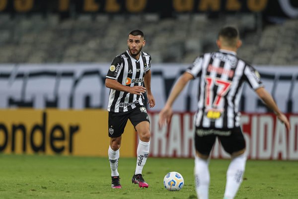 Capitaneado por el paraguayo Junior Alonso, Mineiro pasa a las semifinales de la Copa Brasil