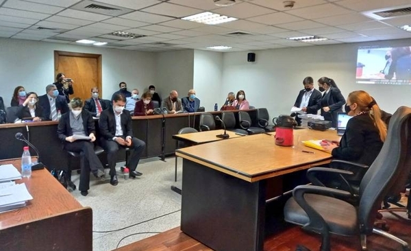 Diario HOY | Ex Defensora Noyme Yoré y otros 9 acusados van a juicio oral