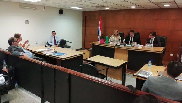 Jueza eleva a juicio oral el caso contra la ex defensora general
