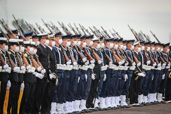 Día de la Armada Paraguaya: destacan aporte en combate a criminales y apoyo durante crisis del COVID - Nacionales - ABC Color
