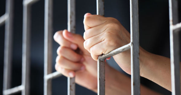 Prófugo de la justicia regresó a la cárcel ante la falta de trabajo y casa producto del Covid-19 - SNT